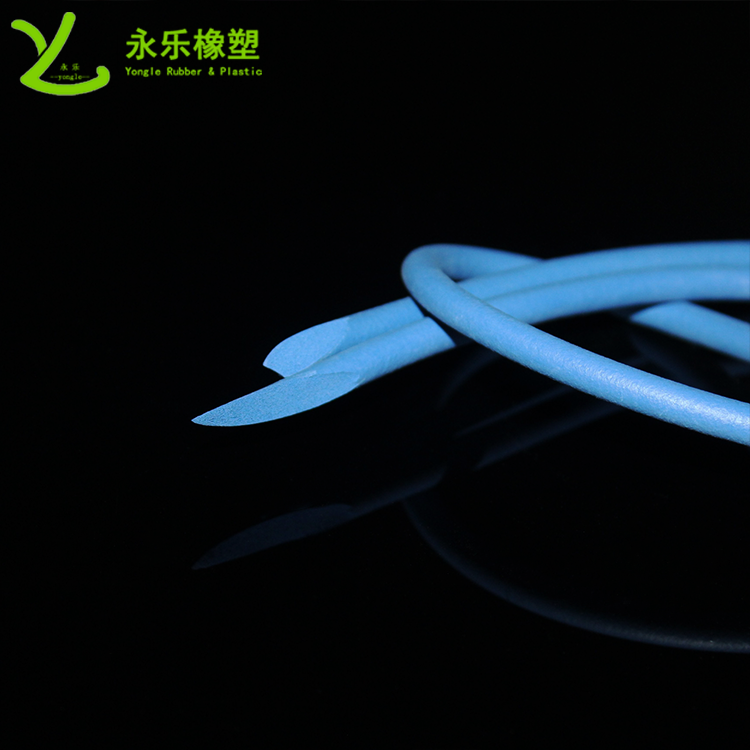 硅膠發(fā)發(fā)泡條，阻燃硅膠發(fā)泡圓條，耐高溫發(fā)泡硅膠條