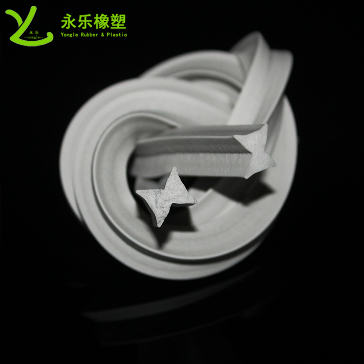 硅膠泡棉膠條，阻燃硅膠泡棉膠條，耐高溫發(fā)泡硅膠條