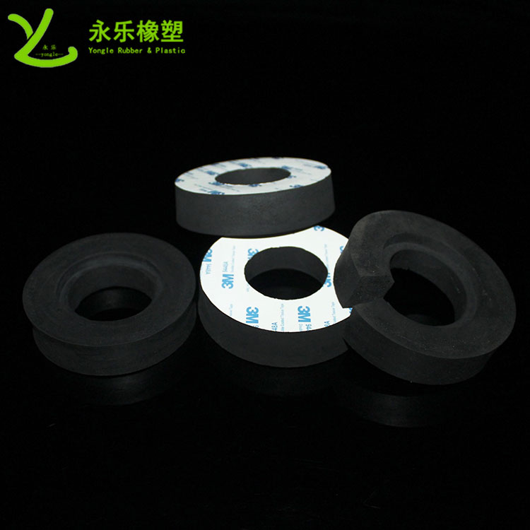 定制模壓發(fā)泡硅膠墊，減震模壓發(fā)泡硅膠墊，無氣味模壓發(fā)泡硅膠墊