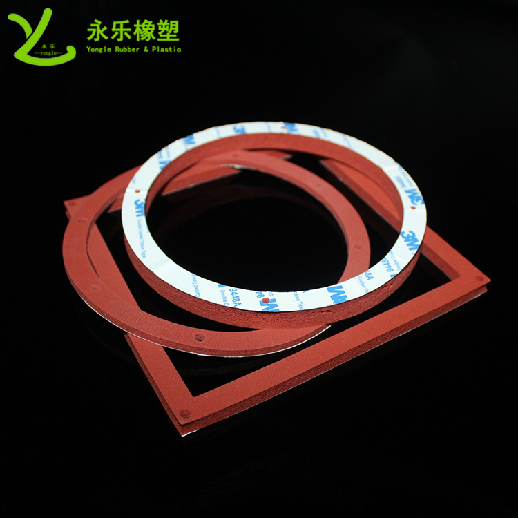 定制模壓發(fā)泡硅膠墊，無氣味模壓發(fā)泡硅膠墊，耐高溫模壓發(fā)泡硅膠墊