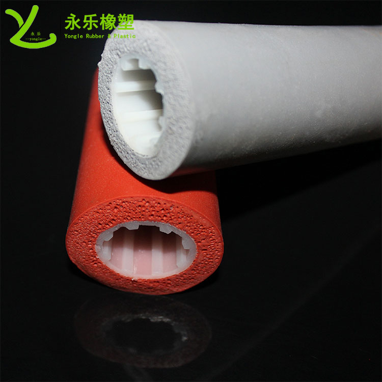 復合發(fā)泡硅膠管，耐高溫發(fā)泡硅膠管，保溫發(fā)泡硅膠管