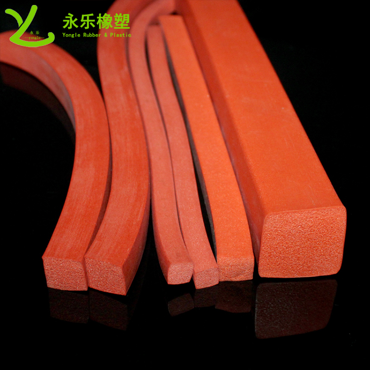 擠出防撞發(fā)泡硅膠條，阻燃發(fā)泡硅膠條，無(wú)氣味門(mén)窗發(fā)泡硅膠密封條